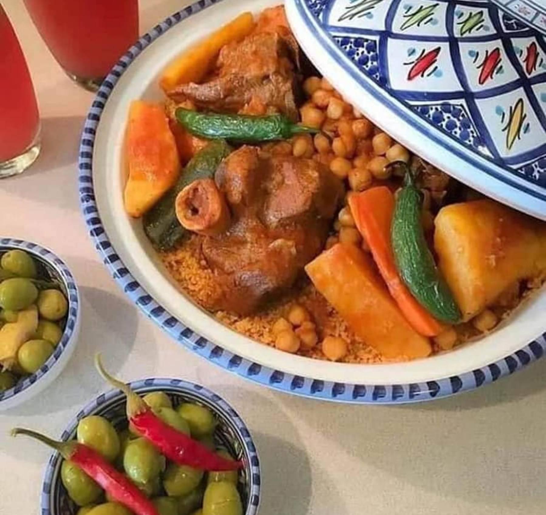 OMEK  حورية